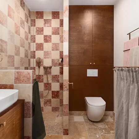 Foca Concept Apartment *